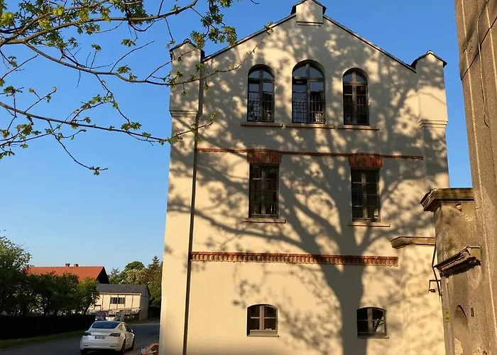 Neues Gesindehaus * Rotha